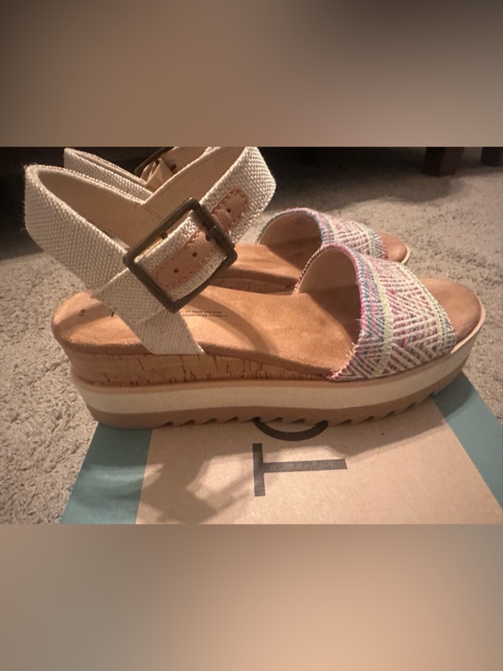 TOMS Dani Platform sandal- size 6- Tan/Multi Colored